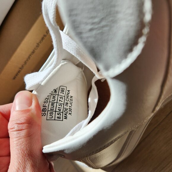 Men's Bruno Marc size 8.5 White sneakers - Picture 7 of 9